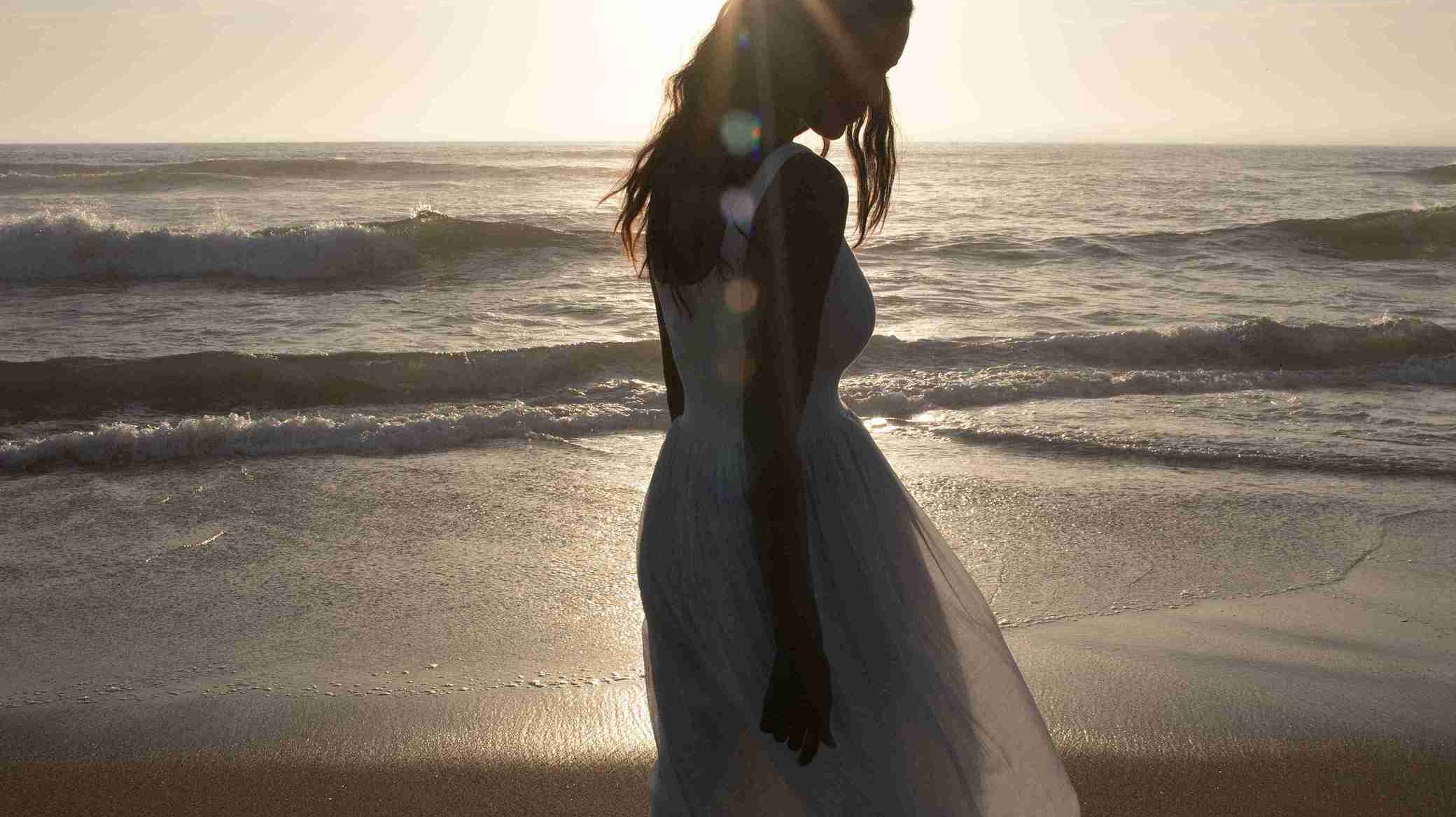 Why We Love Natural Fibers: Linen & Cotton That Lasts