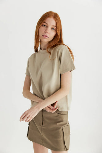 perfect tee, basics, summer tee, ootd, core collection, elevated basics