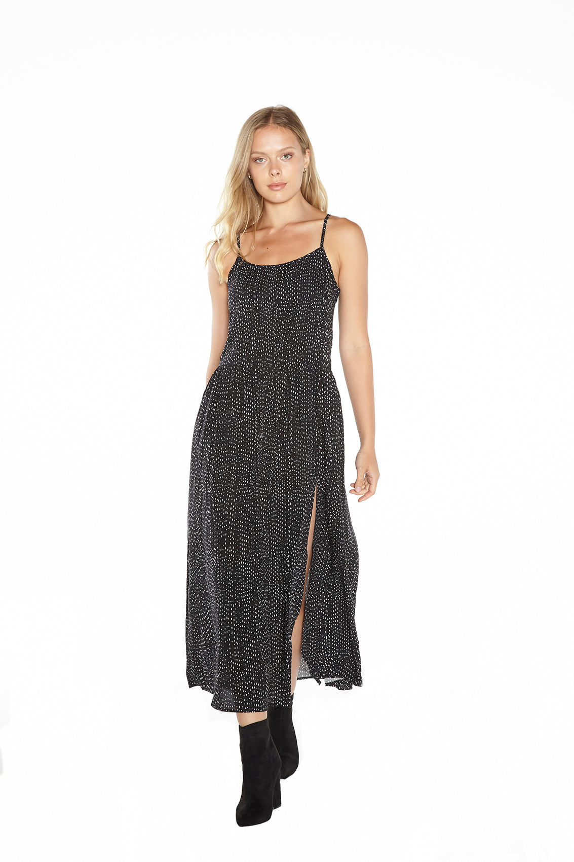 Dress with pockets, Black Flowy midi, High side slit, Adjustable straps, Hidden zip closure, Side Pockets