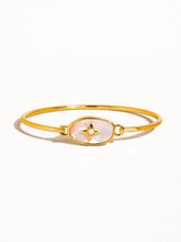 Load image into Gallery viewer, Aileen 18K Gold Vintage Star Shell Bangle