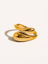 Load image into Gallery viewer, Gabrielle 18K Gold Non-Tarnish Open Twist Ring