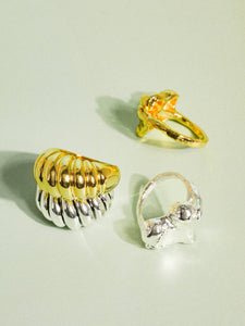 Nalani 18K GoldContemporary Croissant Ring