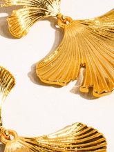 Load image into Gallery viewer, Léonie 18K Gold Dressy Floral Statement Earring