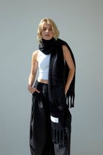 Load image into Gallery viewer, The Reykjavik Scarf -Black - AW23