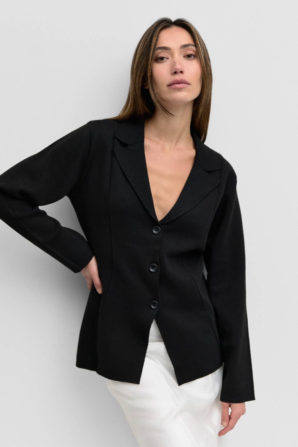 Black knit blazer, full length, fitted silouhette