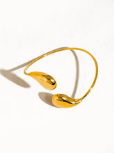Load image into Gallery viewer, Butane 18K Gold Non-Tarnish Oval Chain Bracelet