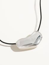 Load image into Gallery viewer, Willow White Platinum Plated Statement Heart Necklace
