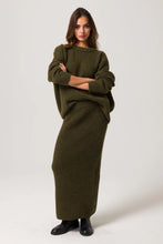 Load image into Gallery viewer, Hart Sweater