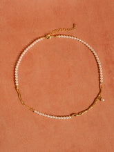 Load image into Gallery viewer, Maylis 18K Gold Classic Pearl Necklace