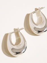 Load image into Gallery viewer, Quinn 18K Classic Droplet Hoop Earring