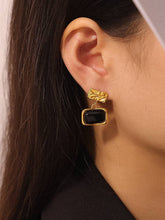 Load image into Gallery viewer, Cuvée 18K Gold Non-Tarnish Black Square Dangle Earring