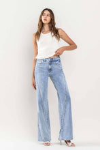Load image into Gallery viewer, High Rise Bias Seamed Denim