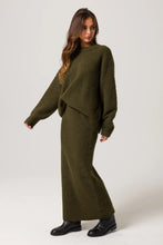 Load image into Gallery viewer, Hart Sweater