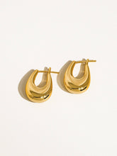 Load image into Gallery viewer, Quinn 18K Classic Droplet Hoop Earring