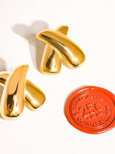 Load image into Gallery viewer, Tiphanie 18K Gold Non-Tarnish X Earring