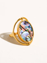 Load image into Gallery viewer, Violette 18K Gold Double-Sided Shell Ring