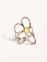 Load image into Gallery viewer, Isolde 18K Non-Tarnish Large Floral Ring