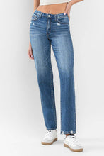 Load image into Gallery viewer, High Rise Relaxed Straight Jeans