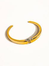 Load image into Gallery viewer, Freddy 18K Non-Tarnish Modern Hoop Bangle