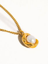 Load image into Gallery viewer, Zakai Non-Tarnish Natural Pearl Round Necklace