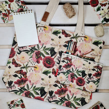 Load image into Gallery viewer, Peonies Pouch