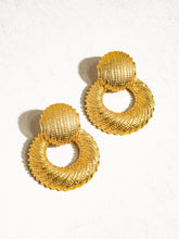 Load image into Gallery viewer, Loretta 18K Gold Classic Round Hoop Earring