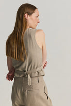 Load image into Gallery viewer, Eva Vest