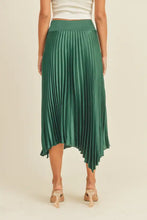 Load image into Gallery viewer, Emerald Pleated Skirt