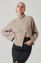 Load image into Gallery viewer, Wren Sweater