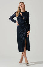 Load image into Gallery viewer, Mariposa Dress