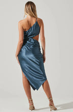 Load image into Gallery viewer, Martina Dress