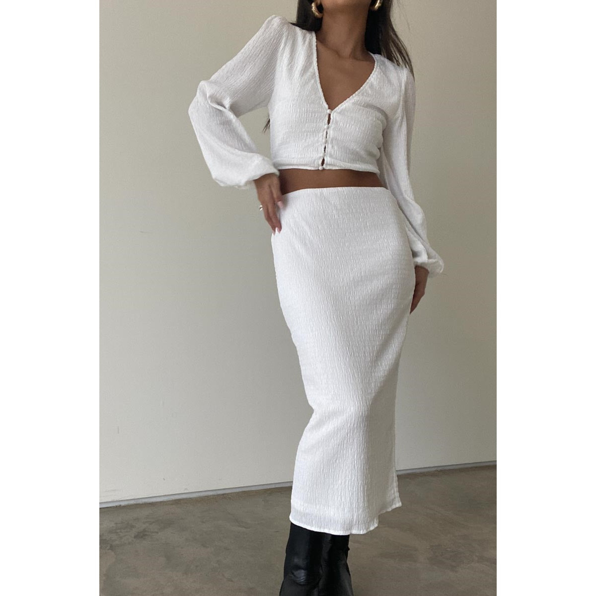 textured crinkle fabric, midi skirt, back slit, slim fit, hidden slid slit, lined